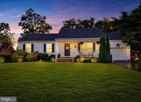 3 Nor Laine Dr, Cookstown, NJ 08511