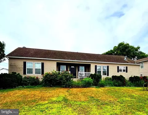 561 Inman Ave, Cinnaminson, NJ 08077