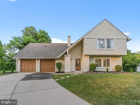 4 Brower Ct, Marlton, NJ 08053