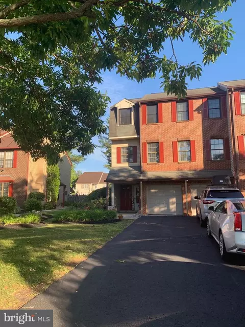 352 B Willow Turn Turn, Mount Laurel, NJ 08054