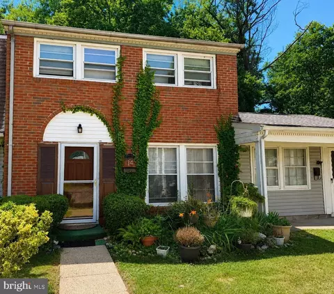 14 Ruscombe Ct, Willingboro, NJ 08046