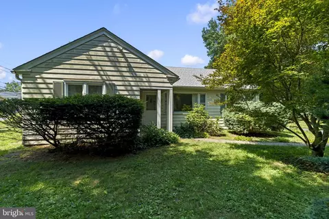 Exterior - 17 Mount Laurel Rd, Mount Laurel, NJ 08054 photo 6 of 6