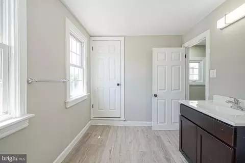 Entry Way - 67 Webster St, Riverside, NJ 08075 photo 5 of 7