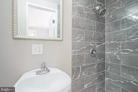 Bath - 67 Webster St, Riverside, NJ 08075 photo 1 of 3