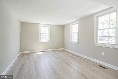 Living - 67 Webster St, Riverside, NJ 08075 photo 2 of 4