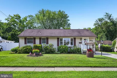 51 Nassau Rd, Lumberton, NJ 08048