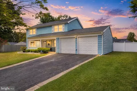 2 Harrington Cir, Willingboro, NJ 08046