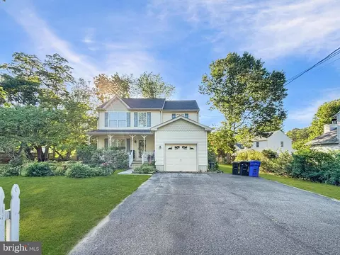 1605 Washington St, Hainesport, NJ 08036