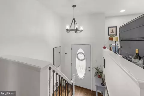 Entry Way - 907 Russo Dr, Westampton, NJ 08060 photo 1 of 2