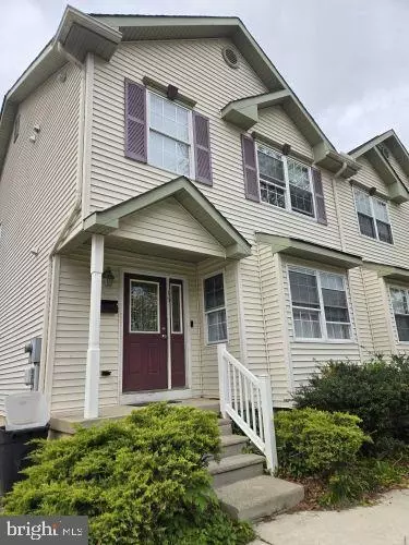 15 Pemberton St, Pemberton, NJ 08068