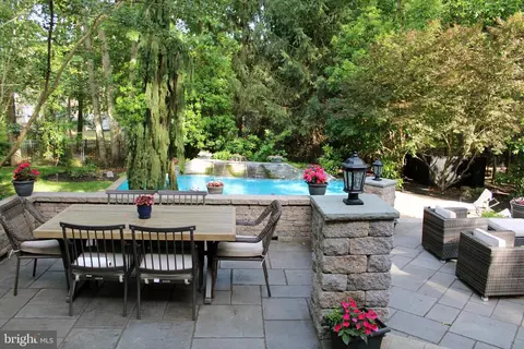 63 Taunton Rd, Medford, NJ 08055