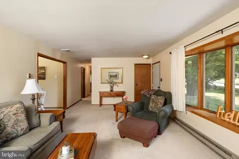 Living - 6 Eleanor Dr, Wrightstown, NJ 08562 photo 2 of 2