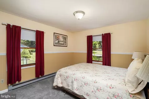 Bedroom - 6 Eleanor Dr, Wrightstown, NJ 08562 photo 3 of 5