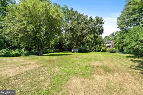 Exterior - 6 Eleanor Dr, Wrightstown, NJ 08562 photo 4 of 6
