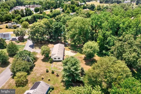 View/Area - 6 Eleanor Dr, Wrightstown, NJ 08562 photo 3 of 9