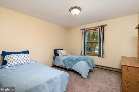 Bedroom - 6 Eleanor Dr, Wrightstown, NJ 08562 photo 4 of 5