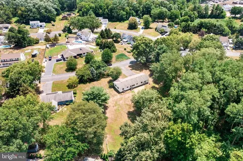 View/Area - 6 Eleanor Dr, Wrightstown, NJ 08562 photo 2 of 9