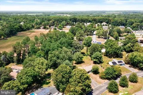 View/Area - 6 Eleanor Dr, Wrightstown, NJ 08562 photo 4 of 9
