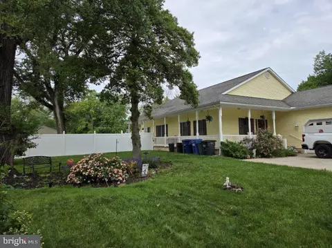 416 Stiles Ave, Maple Shade, NJ 08052