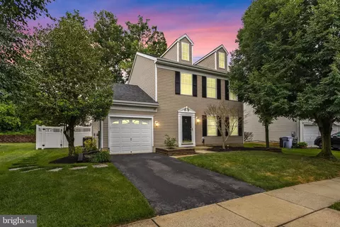 45 Lincoln Dr, Columbus, NJ 08022