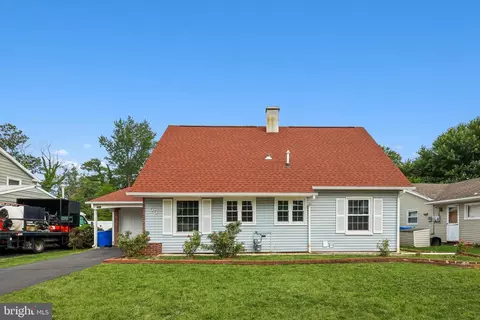 55 Belhurst Ln, Willingboro, NJ 08046