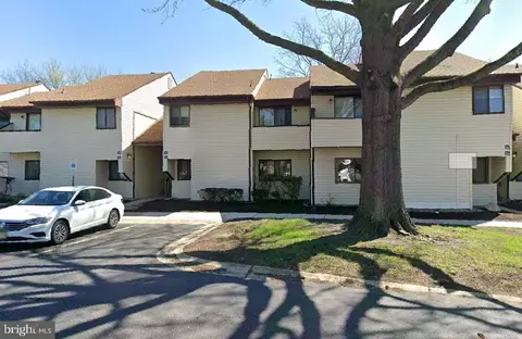 16 E B E Daisy La, Mount Laurel, NJ 08054