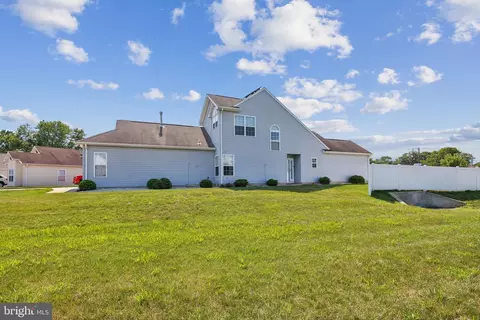 31 Belmont Ave, Beverly, NJ 08010