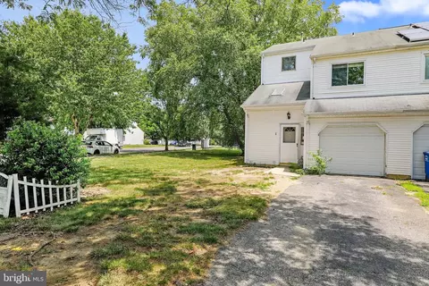1 Ginger Dr, Lumberton, NJ 08048