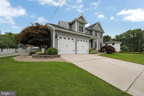 Exterior - 101 Handler Dr, Burlington, NJ 08016 photo 7 of 12