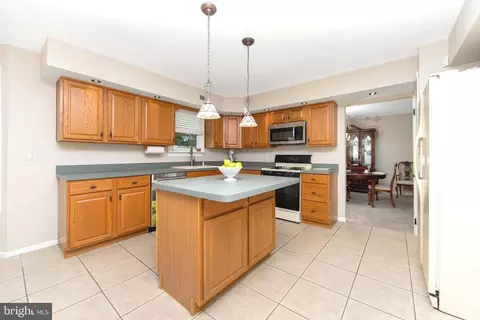 Kitchen - 101 Handler Dr, Burlington, NJ 08016 photo 2 of 4