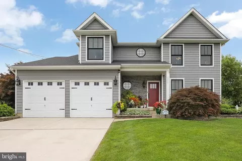 101 Handler Dr, Burlington, NJ 08016