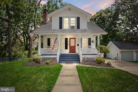 212 Ridgway St, Mount Holly, NJ 08060