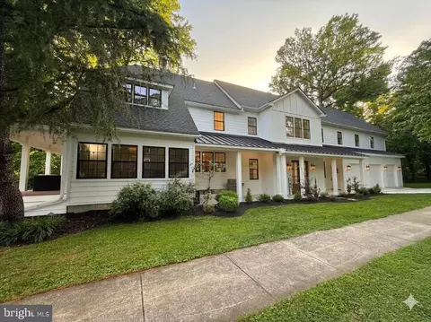101 W Oak Ave, Moorestown, NJ 08057