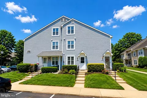 1705 A Heatherstone Ct, Mount Laurel, NJ 08054