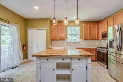 Kitchen - 111 Weaver Dr, Marlton, NJ 08053 photo 2 of 4