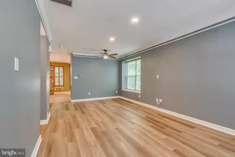 Living - 111 Weaver Dr, Marlton, NJ 08053 photo 2 of 6