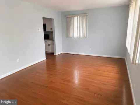 Living - 514 Filmore St, Riverside, NJ 08075 photo 3 of 6