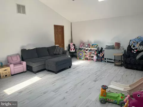 Living - 514 Filmore St, Riverside, NJ 08075 photo 5 of 6