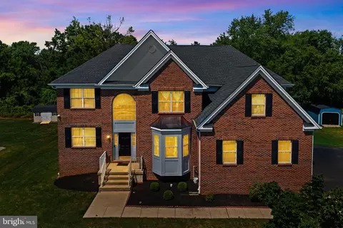 316 Crescent Dr, Bordentown, NJ 08505