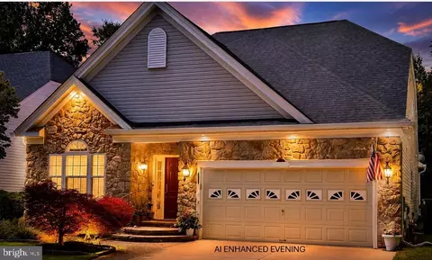 24 Lowell Dr, Marlton, NJ 08053