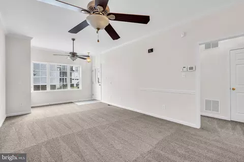 Living - 25 Charles Cir, Delanco, NJ 08075 photo 3 of 5