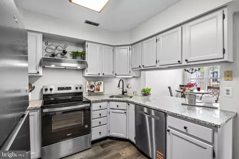 Kitchen - 20 Chardonay, Evesham, NJ 08053 photo 2 of 4