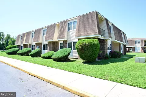 29 8 Florence Tollgate Pl #8, Burlington, NJ 08016