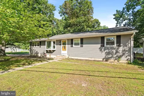 502 E Lakeshore Dr, Browns Mills, NJ 08015