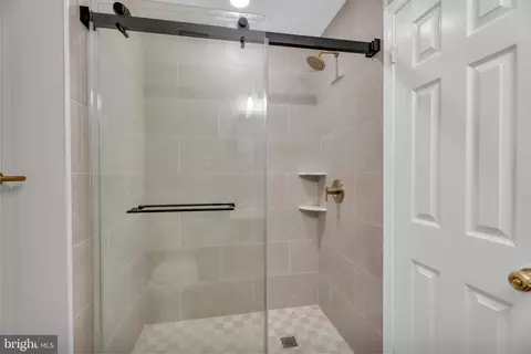 Bath - 20 Oleander Ct, Mount Laurel, NJ 08054 photo 3 of 3