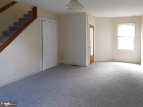 Living - 83 E 2nd St E, Moorestown, NJ 08057 photo 5 of 8