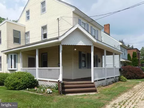Exterior - 83 E 2nd St E, Moorestown, NJ 08057 photo 8 of 9