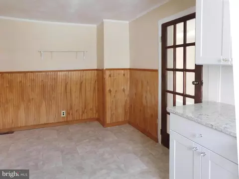 Entry Way - 83 E 2nd St E, Moorestown, NJ 08057 photo 1 of 9