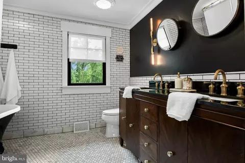 Bath - 21 Sequoia Dr, Cinnaminson, NJ 08077 photo 3 of 4