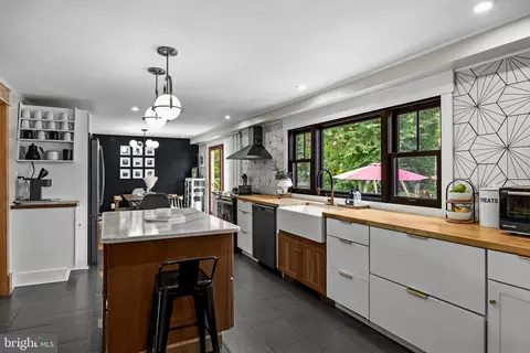Kitchen - 21 Sequoia Dr, Cinnaminson, NJ 08077 photo 1 of 4